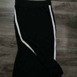 Black/white long skirt